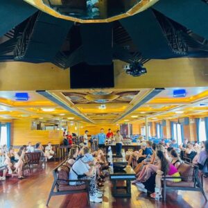 Cruise team, Halong Hideaway